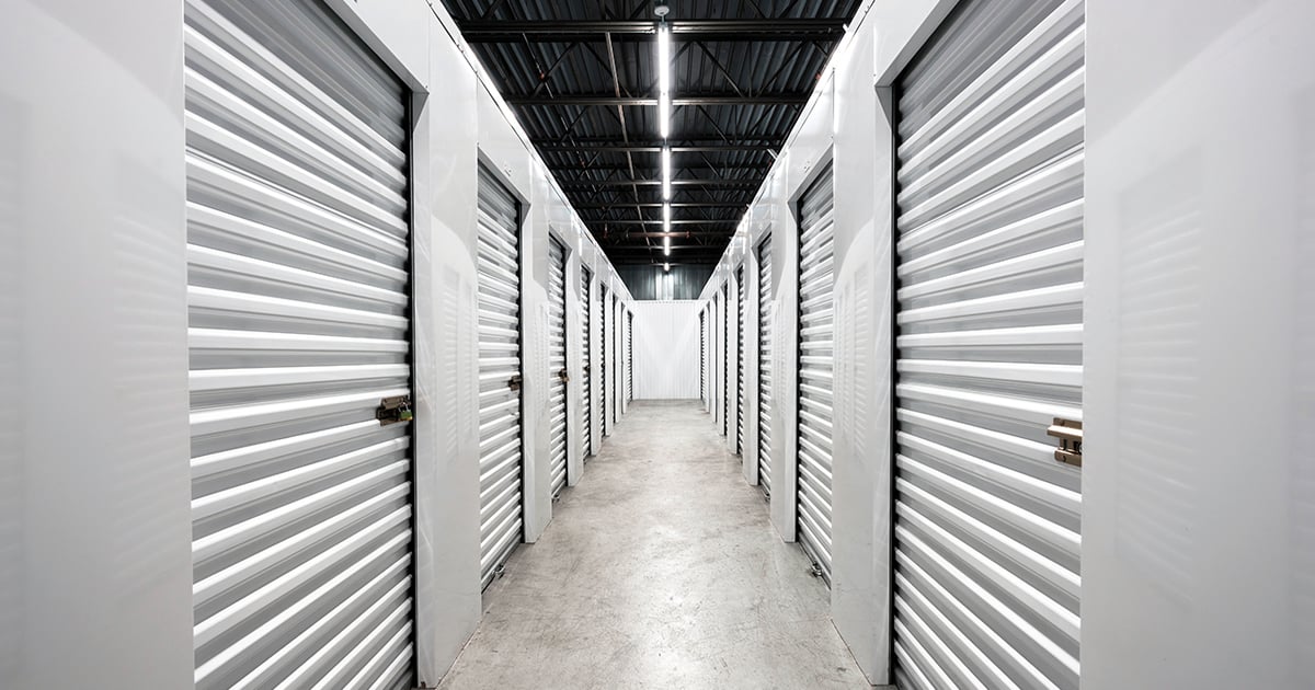How to Get Low-Maintenance Lighting for Self-Storage Units
