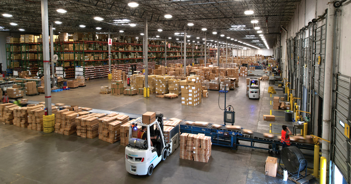 Warehouse Lighting: Maximizing Efficiency and Reducing Costs